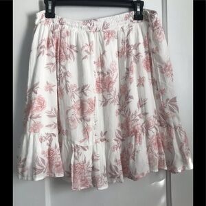 NWT- SO -Junior Skirt with lining